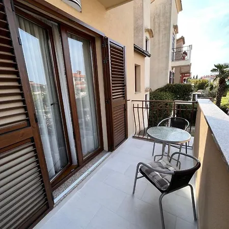 Apartment Miki-Free Parking Rovinj Exteriér fotografie